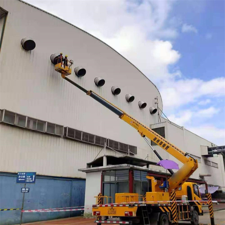 登封高空作业车出租服务：专业广告牌安装解决方案